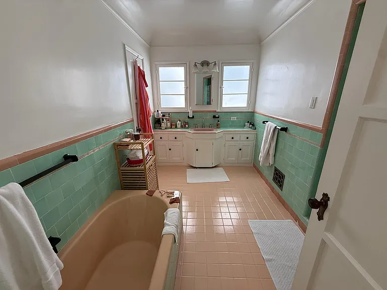 9963 Durant Dr — Photo 15