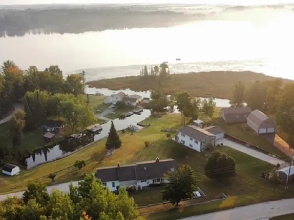 1800 Ridge Rd, Hale, MI 48739