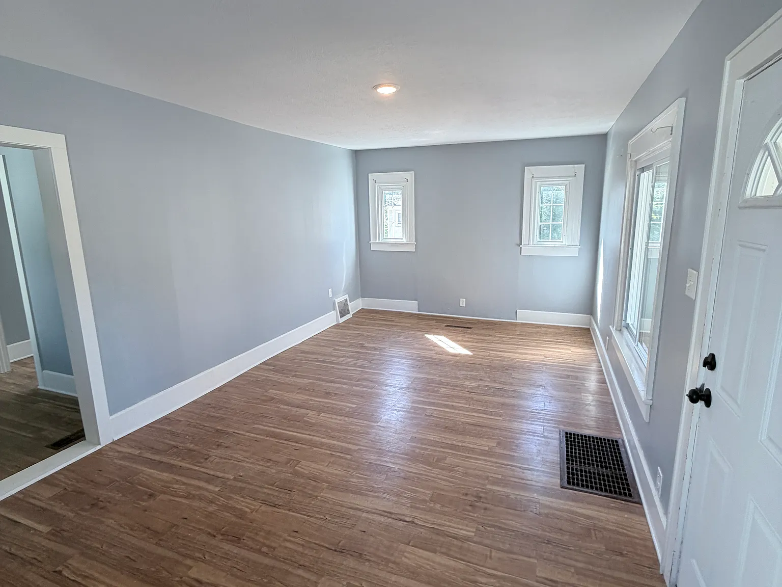 5 bed, 1570 sqft, $1,275 — Photo 3