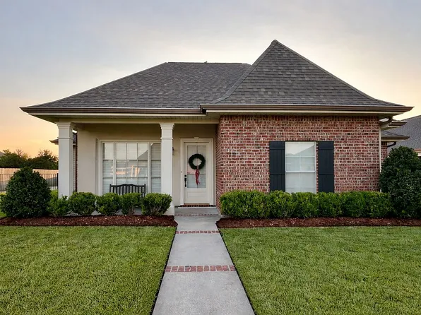 104 Ellington Dr, Thibodaux, LA 70301
