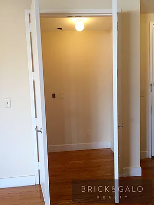 Rented by BRICK & GALO REALTY CORP | media 30