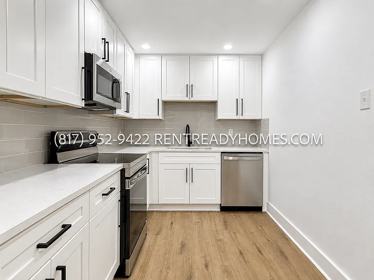 1510 W Jefferson Blvd #105 — Photo 1