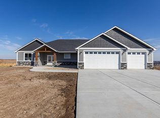 3906 Goheen Cir, Manhattan, KS 66503