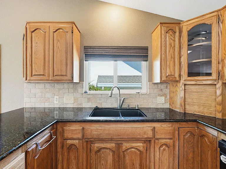 1484 Saint Andrews Dr — Photo 15