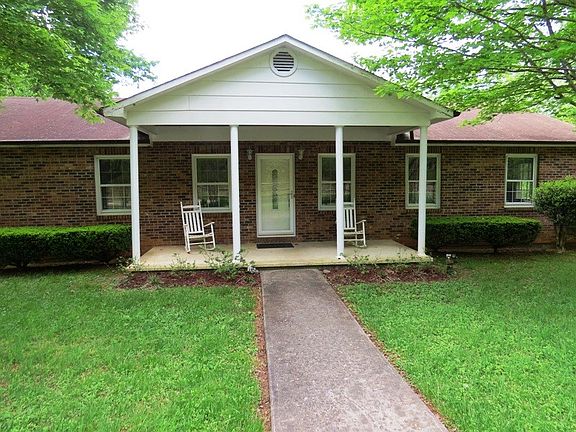 4th image of 752 Fairmont Dr