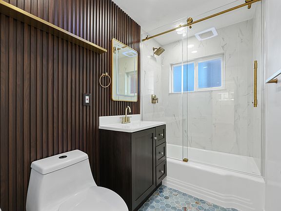 4th image of 4627 Bayard St #4627