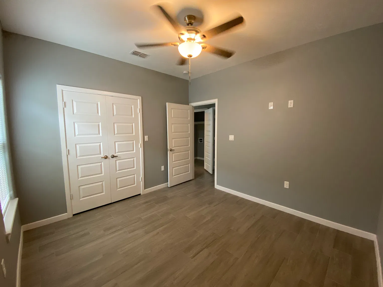 2 bed, 1200 sqft, $1,000 — Photo 2