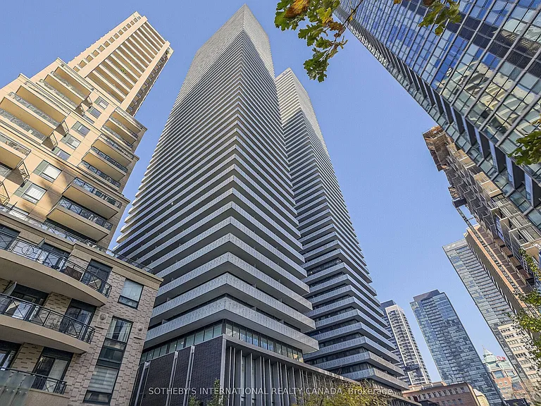 42 Charles St E #1702 — Photo 30