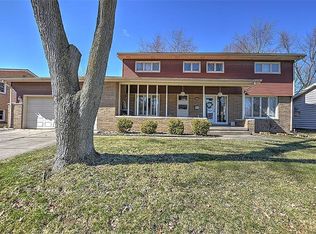 4037 N Buckingham Dr, Decatur, IL 62526