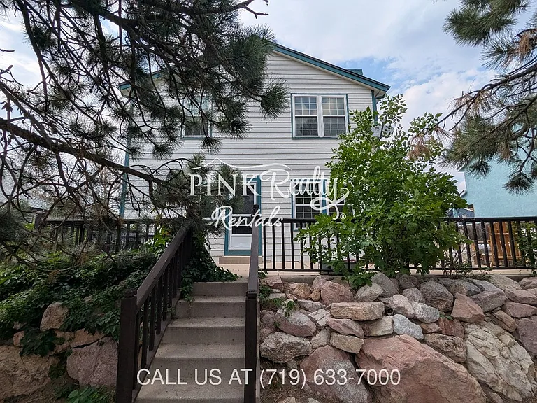8560 Avens Cir — Photo 12
