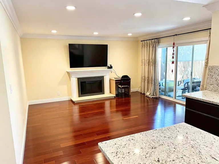 1519 Casa De Ponselle — Photo 4