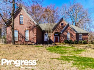 55 Country Forest Dr, Oakland, TN 38060