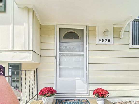 4th image of 5829 N Graceland Dr
