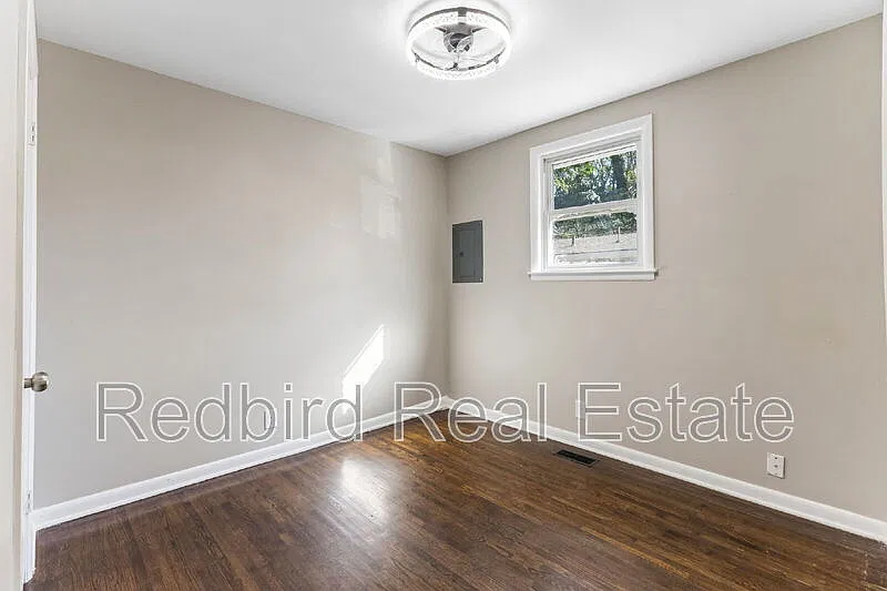 2 bed, 1.0 bath, 850 sqft, $1,800 — Photo 4