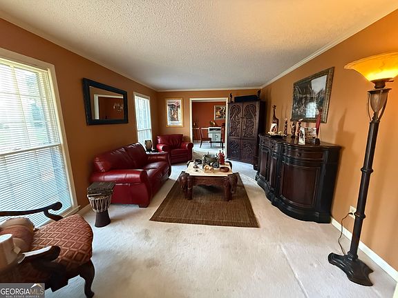 2nd image of 170 White Rd