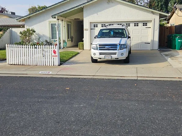 465 Cedar Ct, Lodi, CA 95240