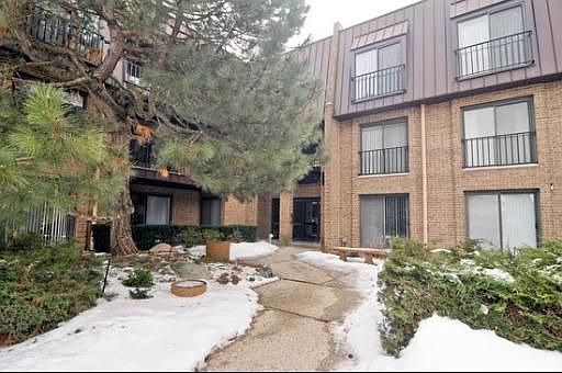 1st image of 1 Ct Of Harborside APT 211