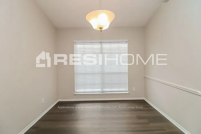 2621 Galemeadow Dr — Photo 7