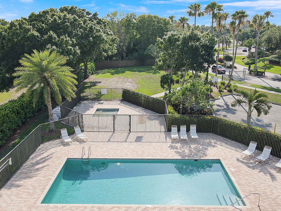 1st image of 3130 SW Solitaire Palm Drive