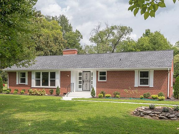 2nd image of 419 Minerva Dr