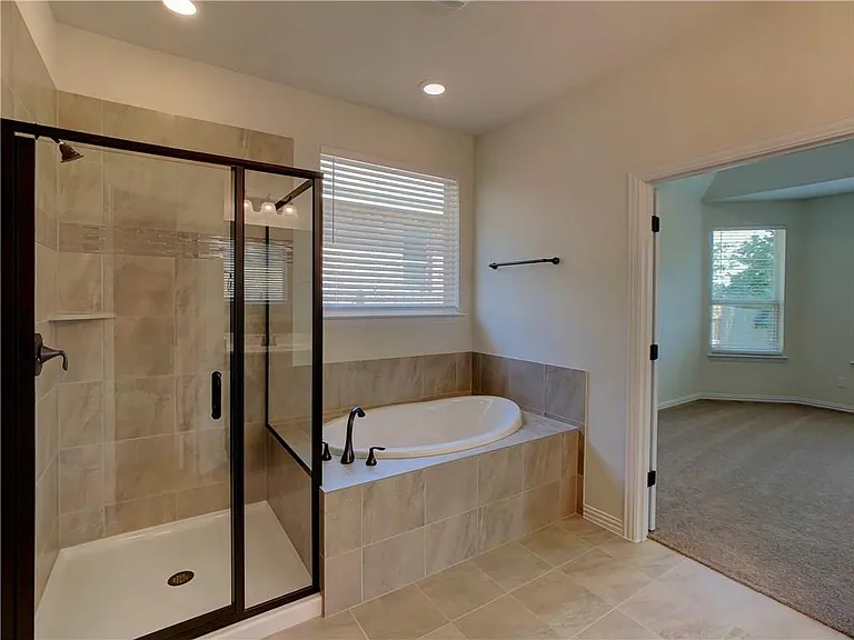2304 La Mirada St — Photo 17