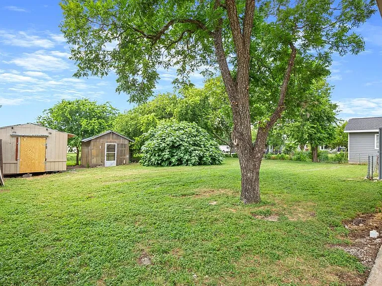 15302 Spring Hill Ln #A — Photo 17