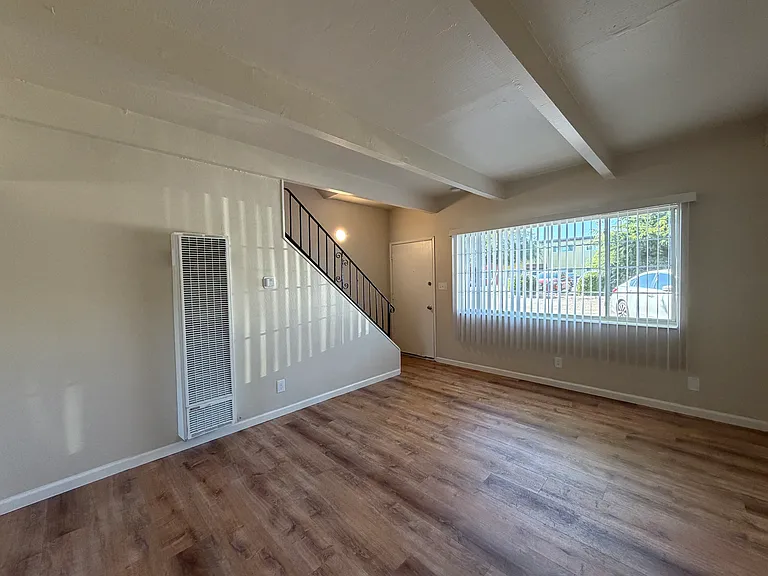 Casa de Luna Townhomes — Photo 6