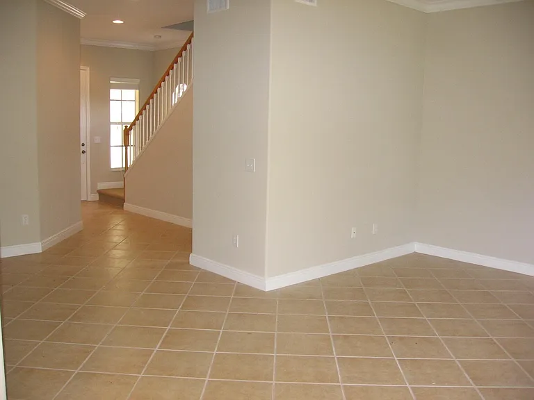 8005 Kaureen Garden Pl — Photo 4