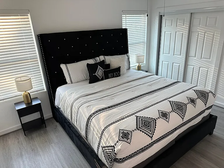 8722 Peachtree St — Photo 9
