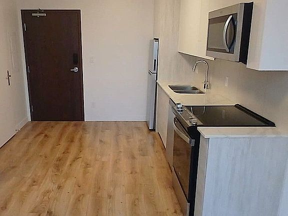 5th image of 60 Frederick St #808