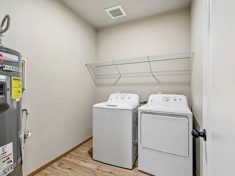 Whitney Lane Apartments — Photo 43