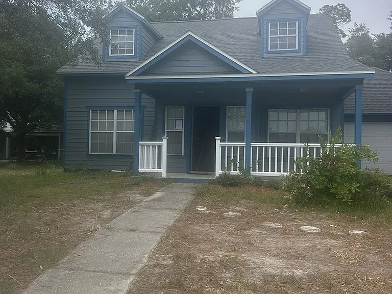 2236 NE 13th Ave — Photo 3
