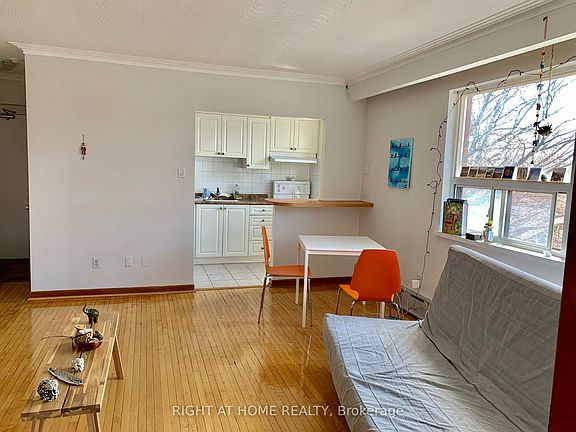 3rd image of 115 8th St #6