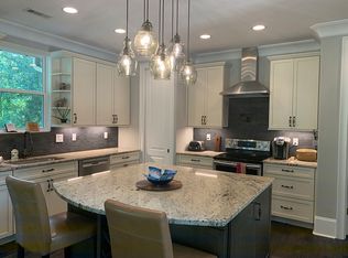 109 James Drew Ct, Charlotte, NC 28270