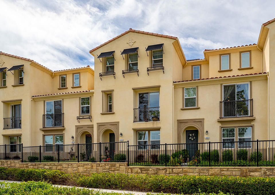 1st image of 413 Camino Ruiz
