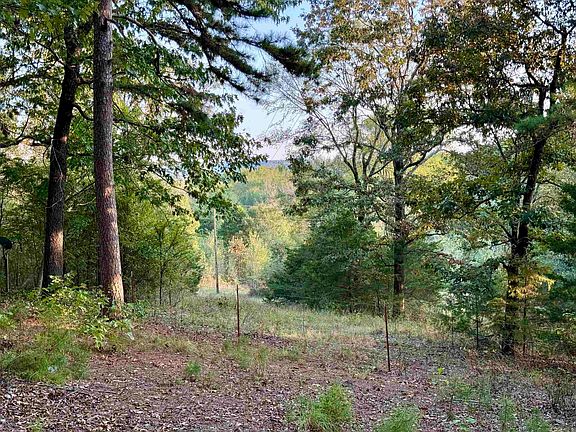 5th image of 190 Plum Ln