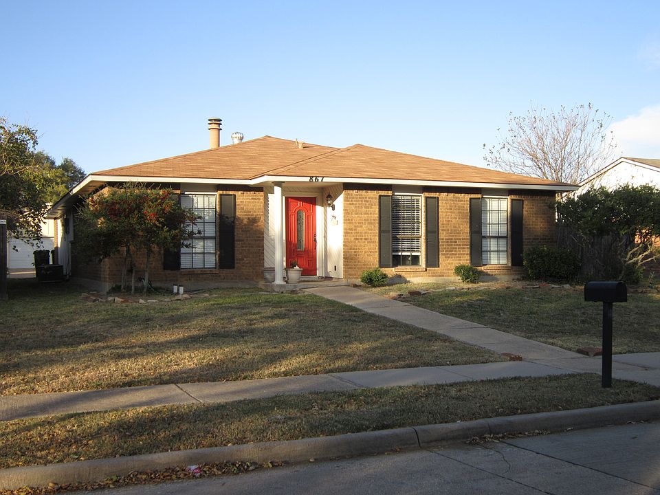 1st image of 861 Cambridge Dr