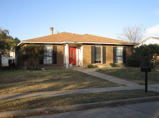 861 Cambridge Dr, Plano, TX 75023