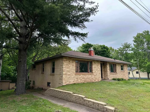 725 Altamont St, Marquette, MI 49855