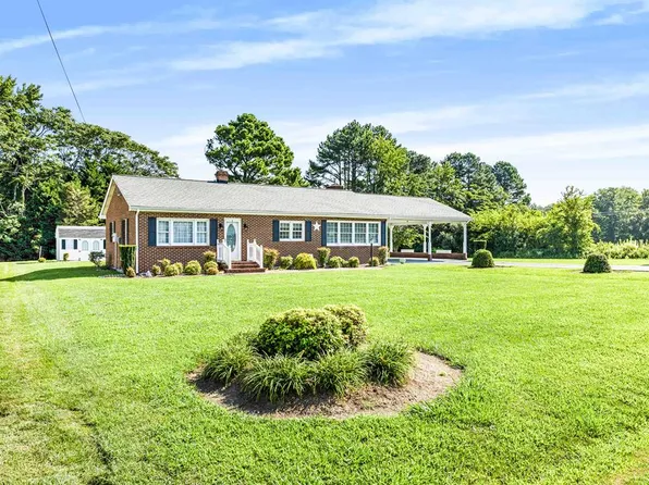 22 Red Wing Ln, Warsaw, VA 22572