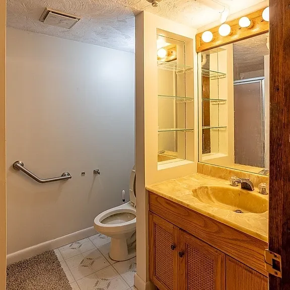 16 Westwood Rd — Photo 12