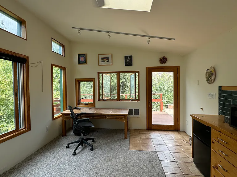 1712 Canyon Rd #B — Photo 5