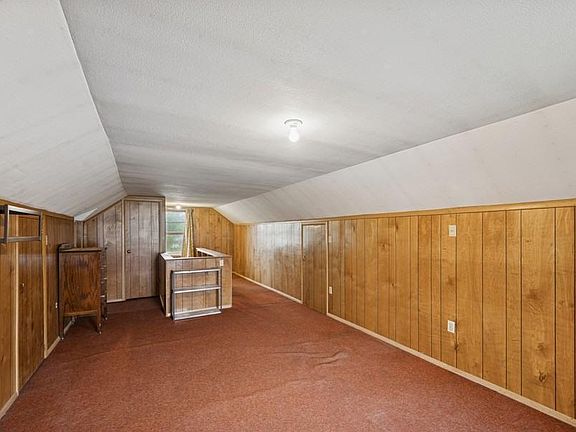 5th image of 5035 University Ave NE