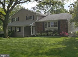 90 Oak Creek Rd, East Windsor, NJ 08520