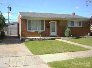 24945 Mabray Ave, Eastpointe, MI 48021