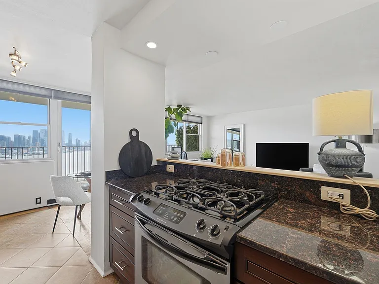 6040 Boulevard East #23F — Photo 8