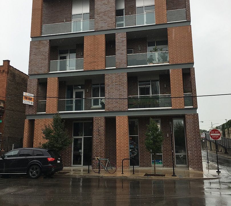 1st image of 1803 N California Ave #5