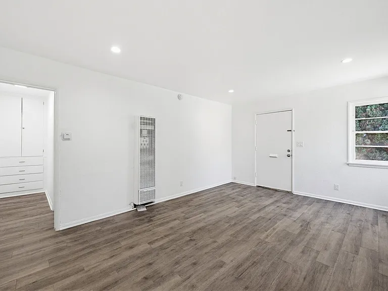 4264 W Broadway #C — Photo 12