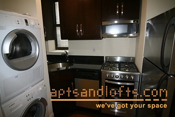 Rented by aptsandlofts.com | media 11