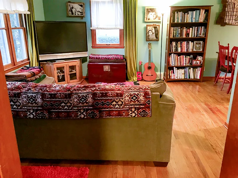 4844 N Iroquois Ave — Photo 3